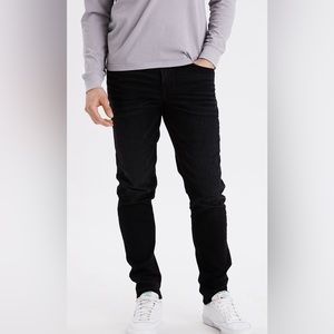AE Airflex+ Athletic Fit Jeans Size 32x30